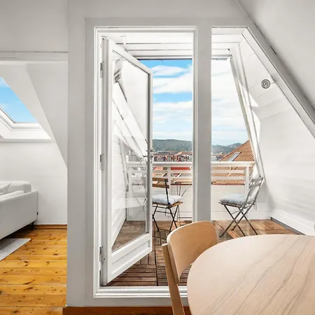 Bryggen Historical Townhouse I Rooftop Views! Bergen Exterior photo